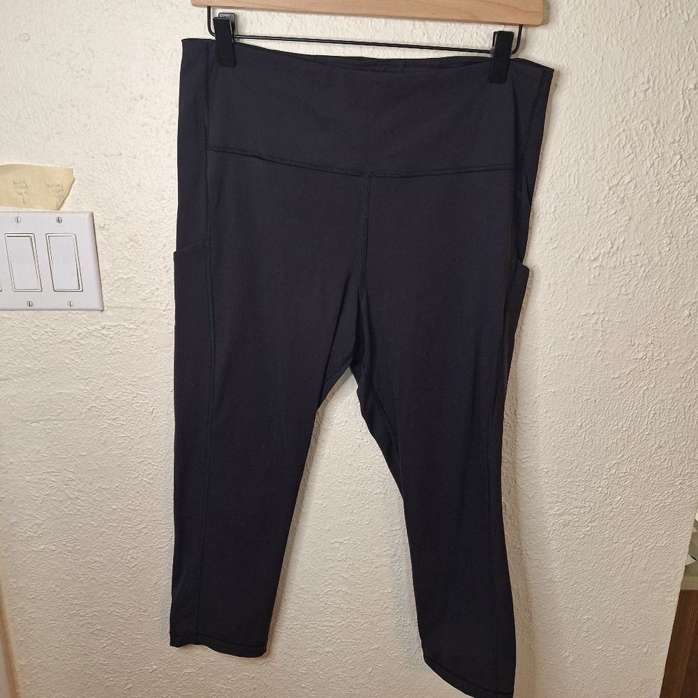 Athleta Ultimate Stash Pocket Cami Black Large